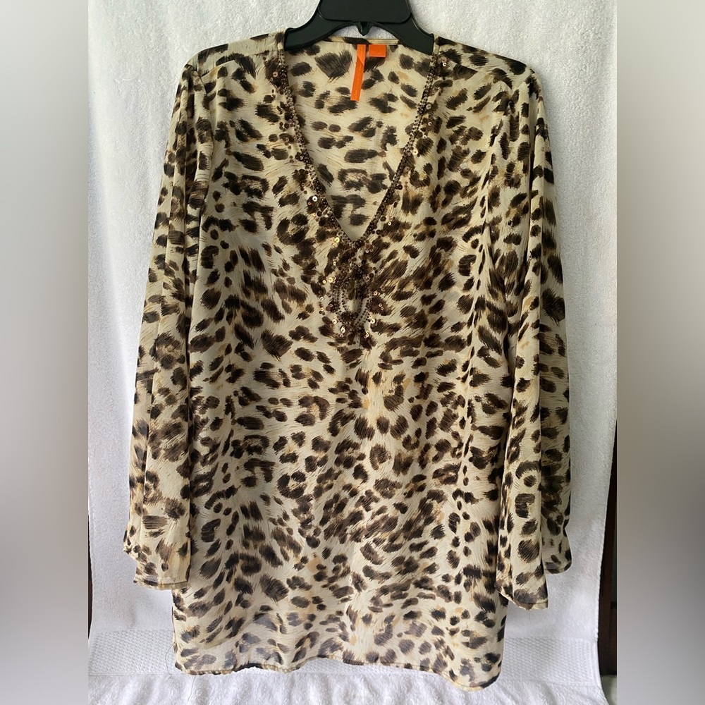 Always Sunny by Sunny Leigh animal print tunic top with sequin neckline XL